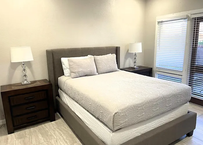 Waterfront, Golf, Camelback Mtn View, 2 Patios *